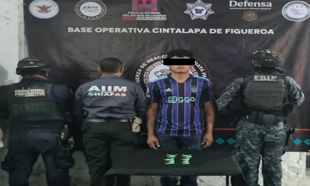 Detienen a hombre con 10 dosis de cristal en Cintalapa durante operativos de seguridad